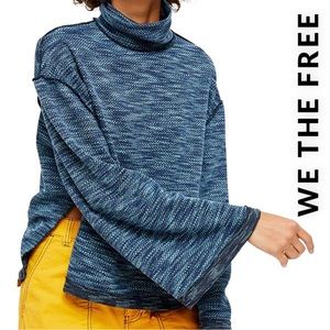FREE PEOPLE WE THE FREE SUNNY DAYS TURTLENECK BELL SLEEVE BLUE SWEATER SIZE XS